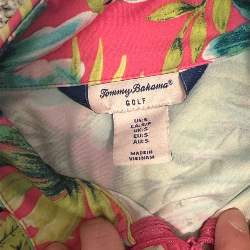 Tommy Bahama Golf Women’s Tropical Quarter Zip Pullover Size Small - Picture 2 of 4